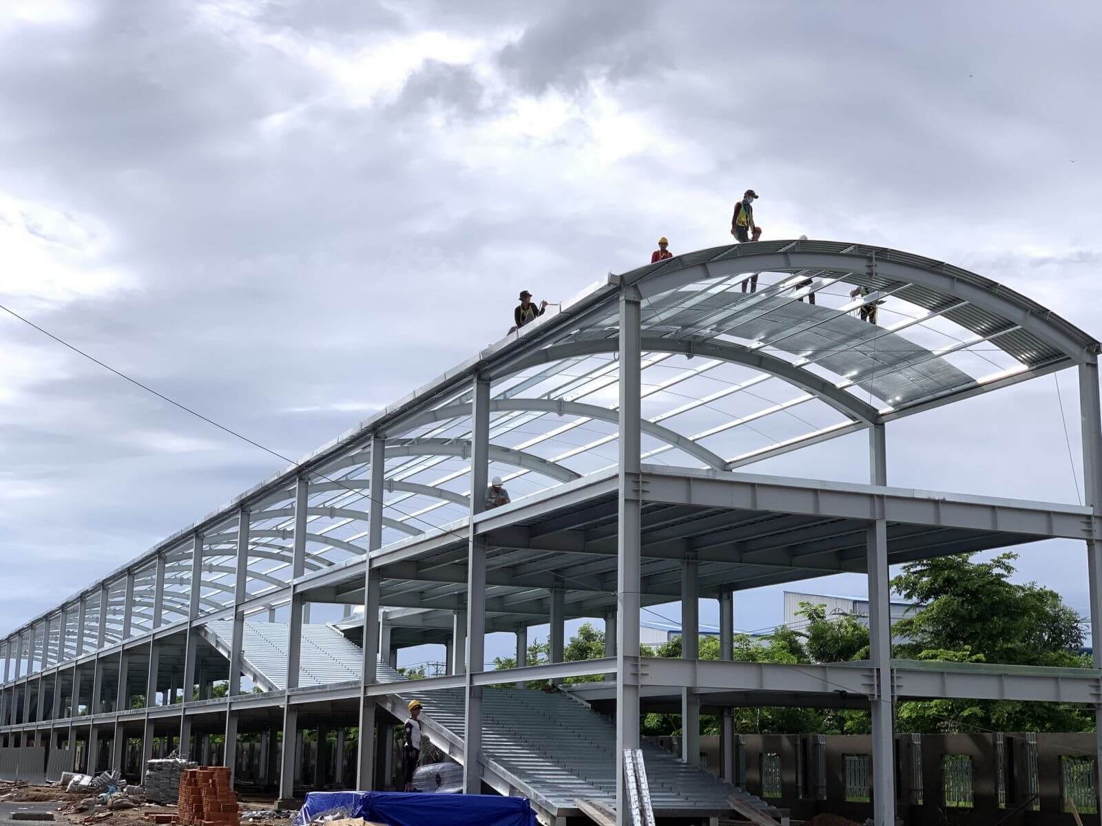 Quy trình lắp ráp và xây dựng nhà thép tiền chế