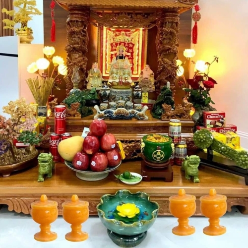 Bàn thờ Thần Tài cần những gì? 9 vật dụng cần có